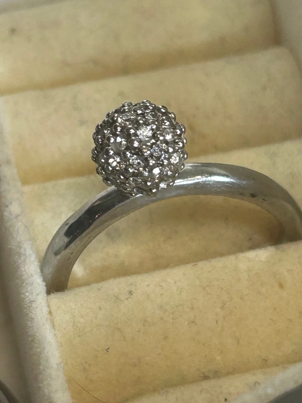 N/A sparkling pavé